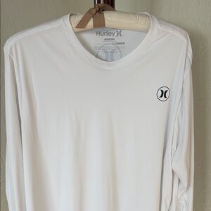 Men’s Hurley Nike Dri-fit long sleeve sun/surf shirt.